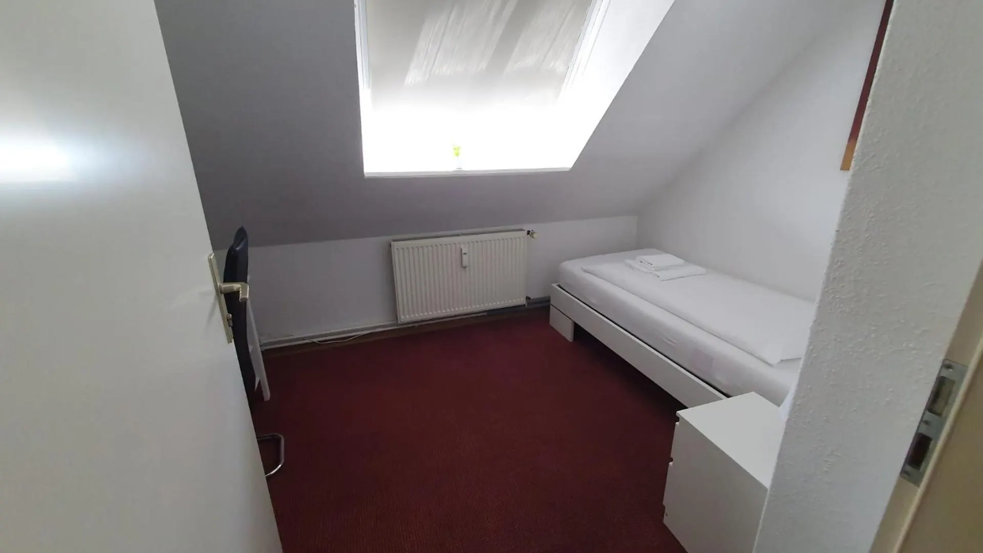 4 Hildesheimer Str.357,2.Og, 3 X Sz Hanôver Alemanha